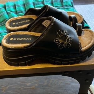 Y2K vintage platform sandals 🌸💖✨